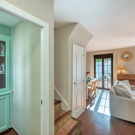 펜션 Charming House 2br With Patio, Pool And Parking 마르베야