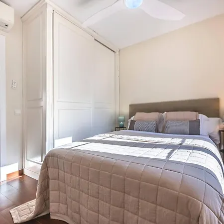 Charming House 2br With Patio, Pool And Parking 마르베야