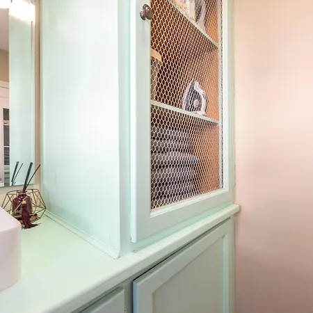 Charming House 2br With Patio, Pool And Parking *