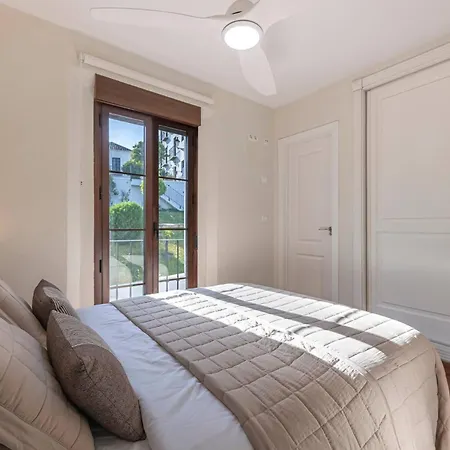 Charming House 2br With Patio, Pool And Parking * מארבלה