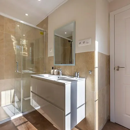 Charming House 2br With Patio, Pool And Parking * מארבלה