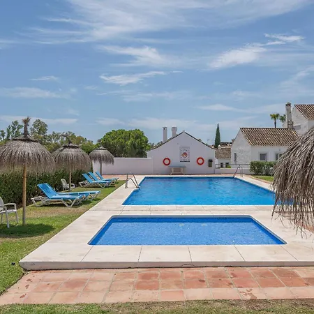 Holiday home Charming House 2br With Patio, Pool And Parking *