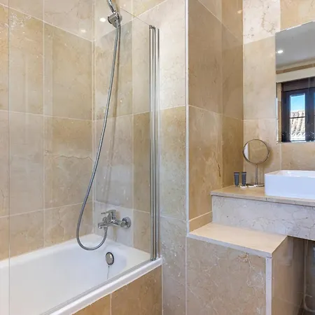 Charming House 2br With Patio, Pool And Parking Σπίτι διακοπών Μαρμπέλλα